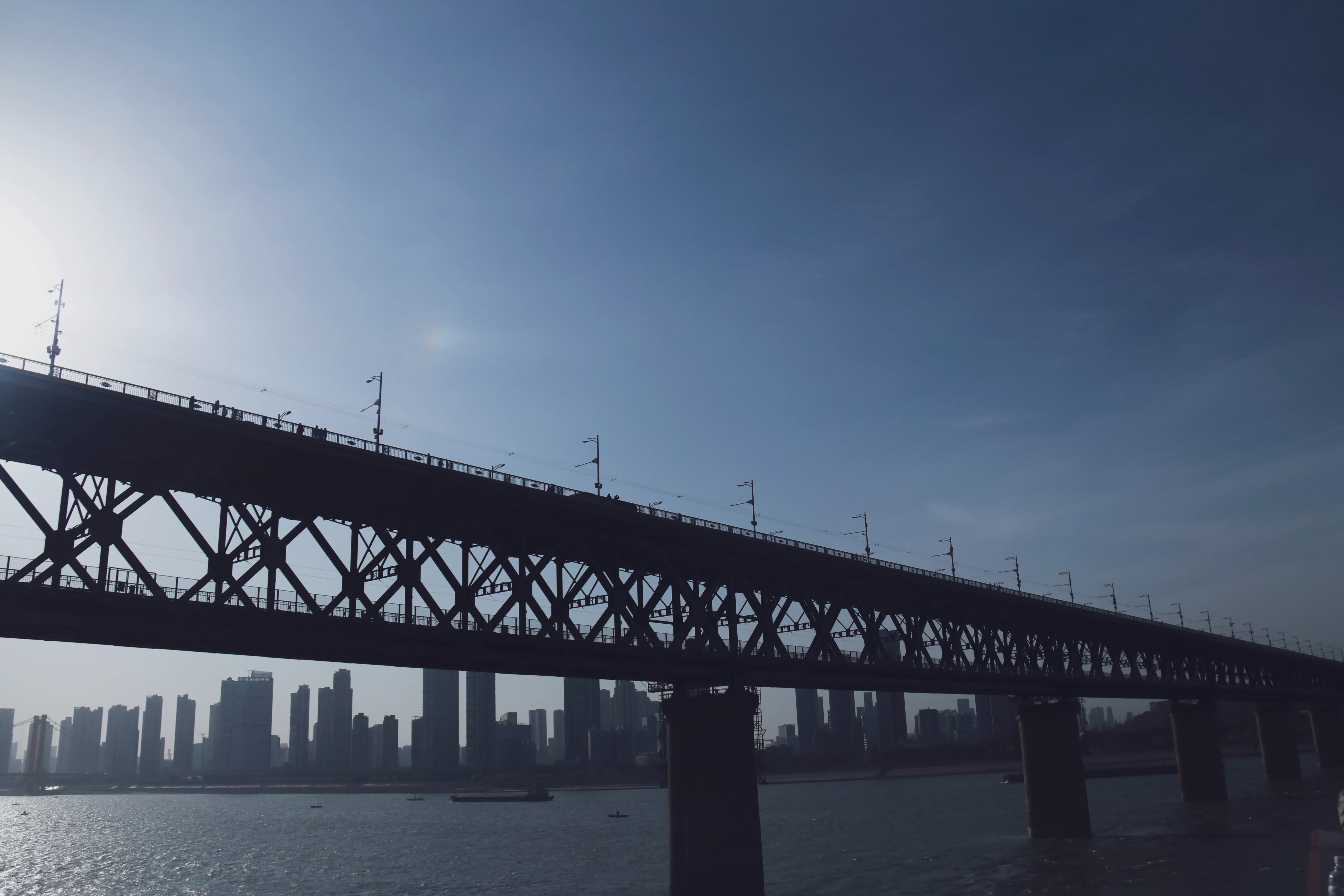Airy :长江大桥