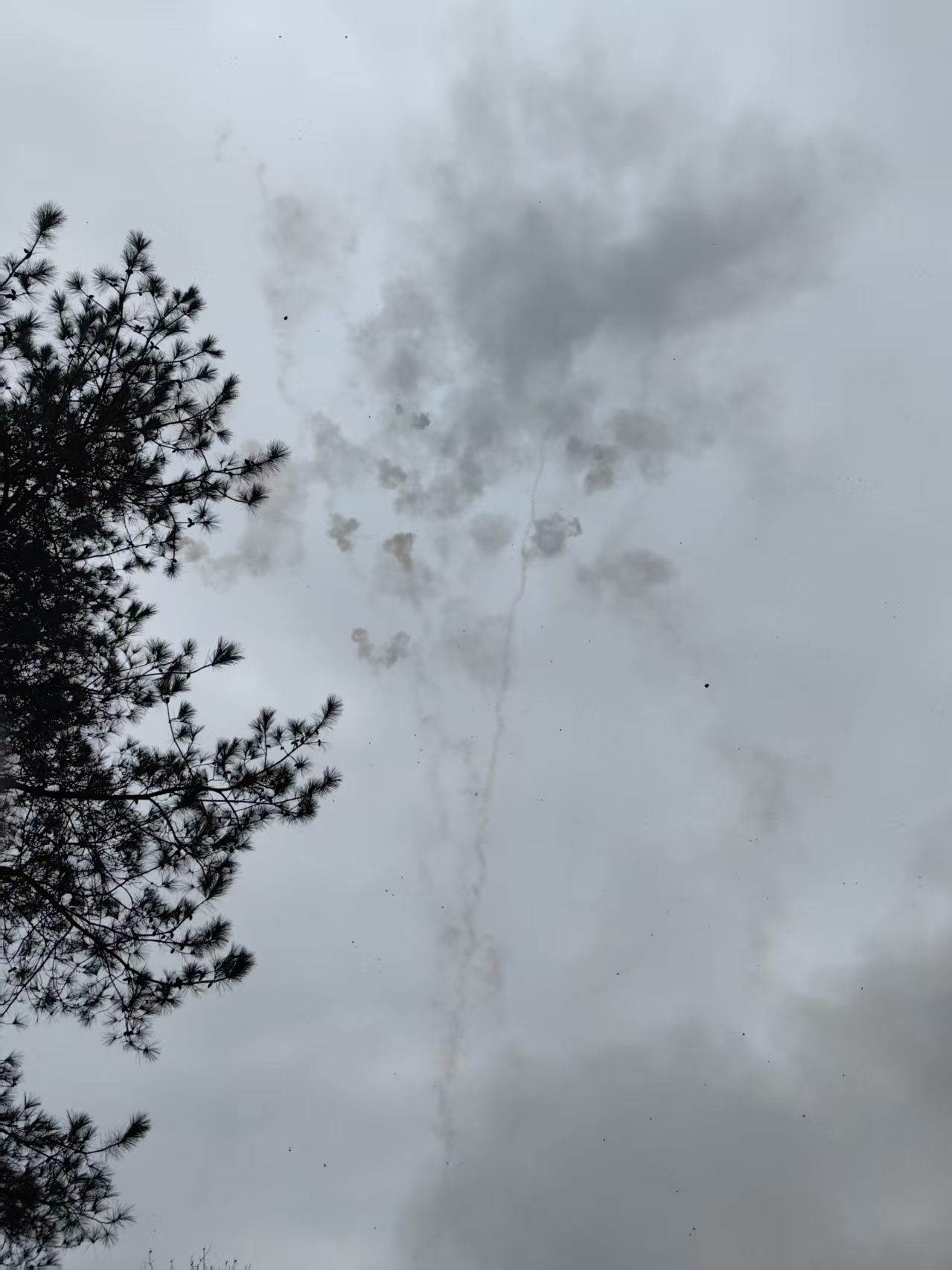 瓦匠不舟： 往事种种都随烟而去